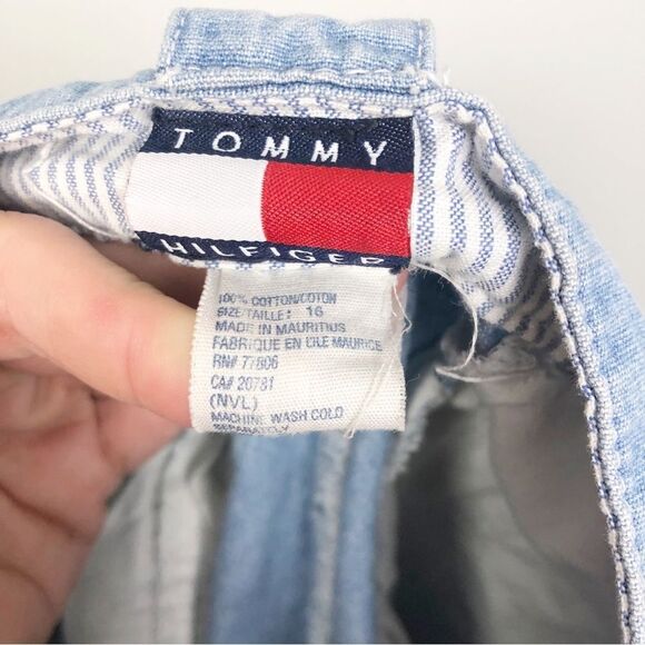 TOMMY HILFIGER | Denim High Waisted Pleated Light Blue Shorts Size M - Picture 6 of 7